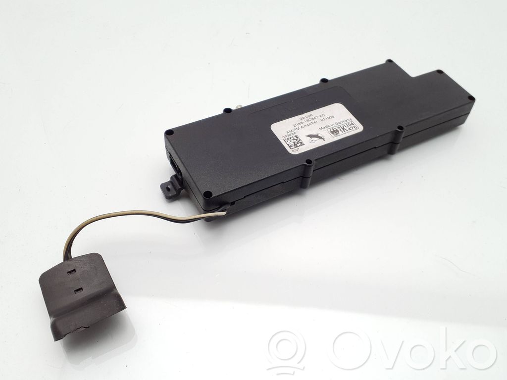 Jaguar S-Type Aerial antenna amplifier 