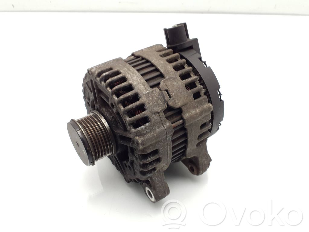 Volvo V70 Ģenerators 