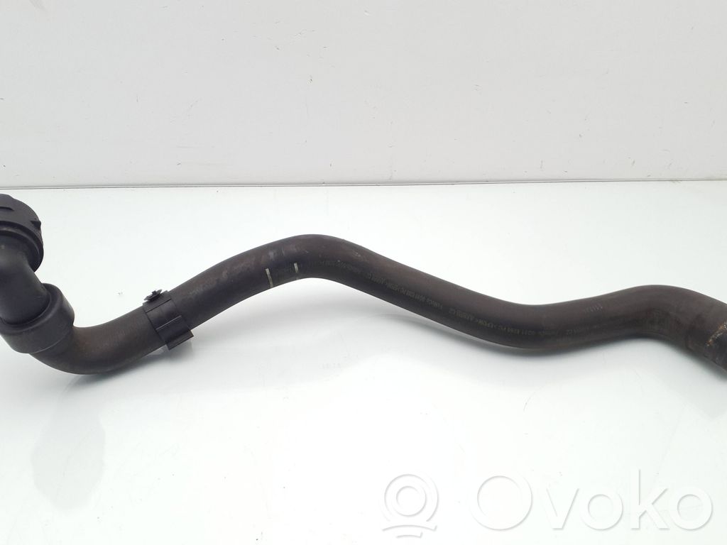 Volvo V70 Engine coolant pipe/hose 