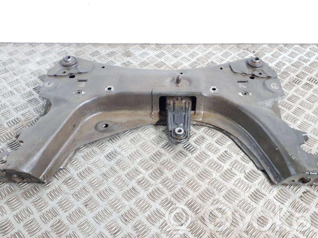 Renault Clio III Front subframe 