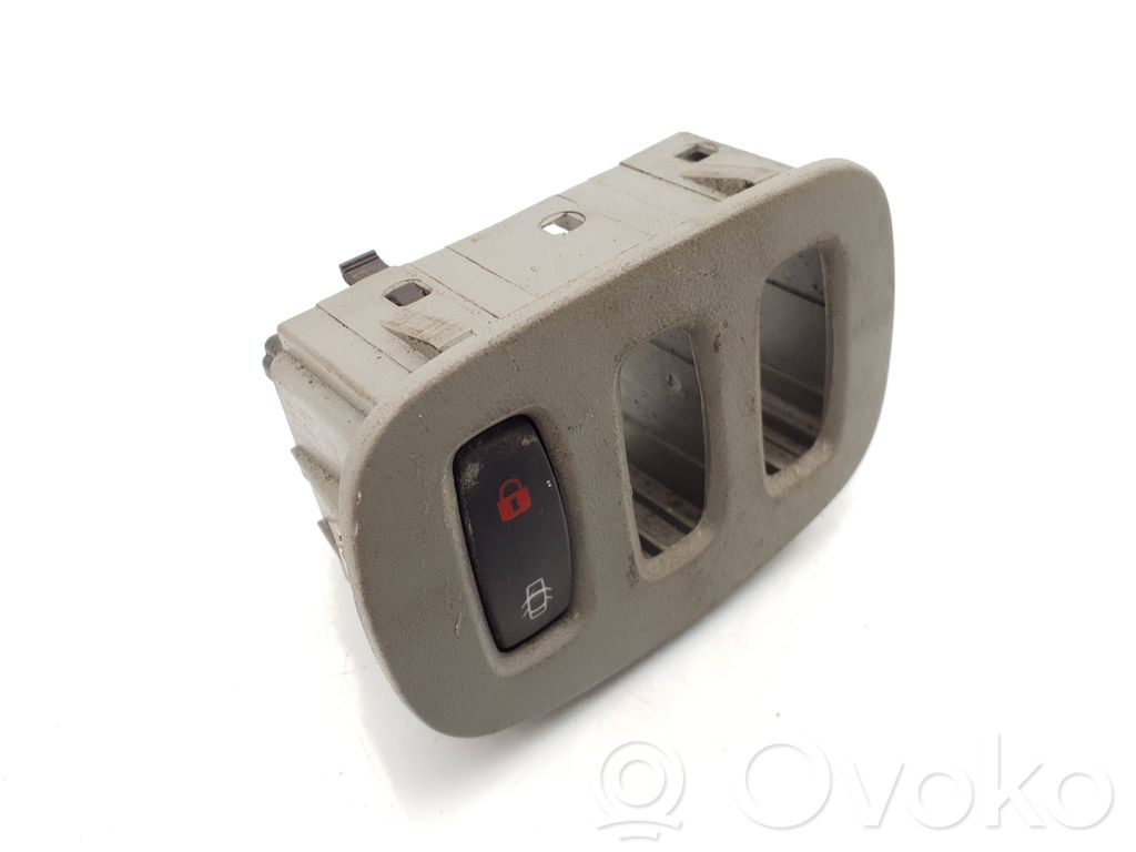 Central locking switch button   252108849R