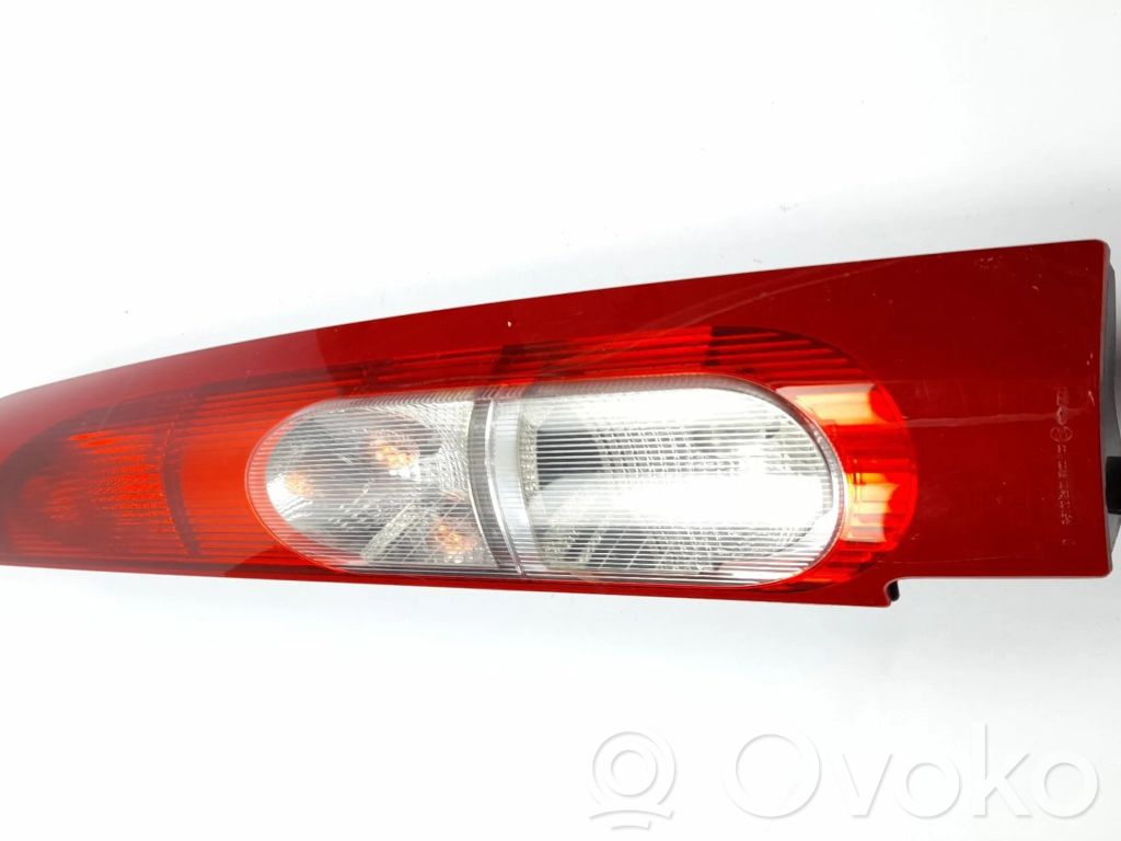 Nissan Kubistar Takavalot 