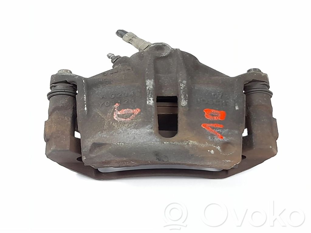 Ford Mondeo Mk III Zacisk hamulcowy przedni 