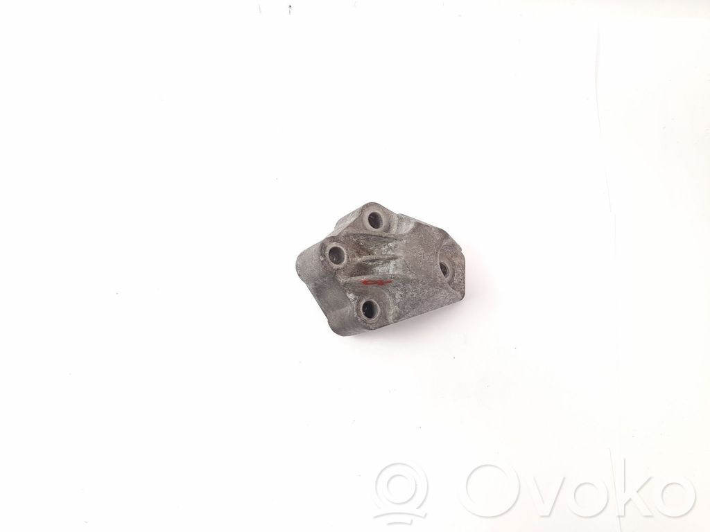 Engine mount bracket   90538041,24495013A