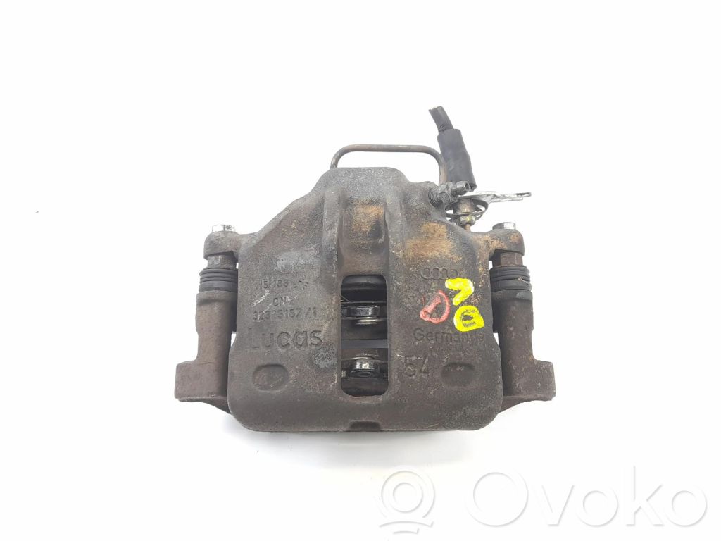 Audi A4 S4 B5 8D Etujarrusatula 
