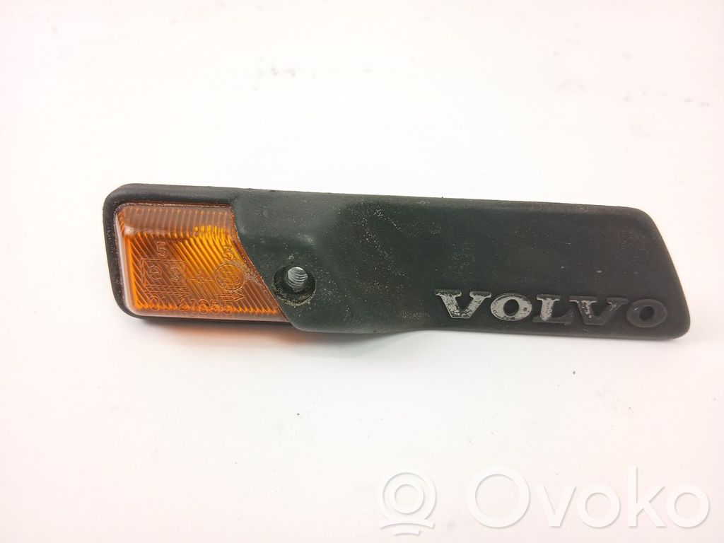Volvo 460 Third/center stoplight 