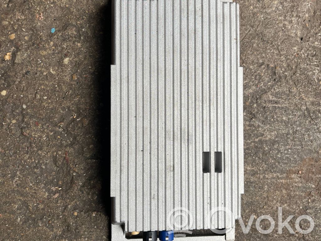 BMW X1 E84 Sound amplifier 