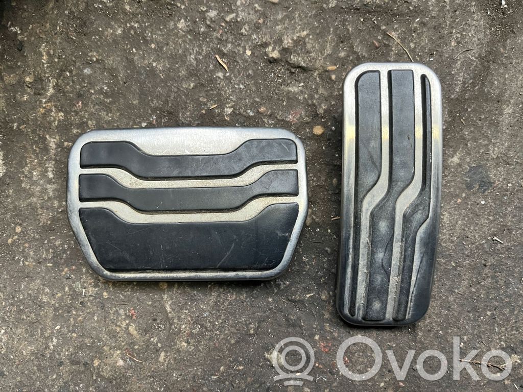 Ford Mondeo MK V Jarrupolkimen kiinnitysalusta 