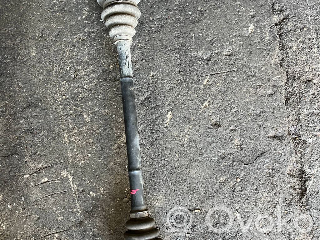 Takavetoakseli   7533446