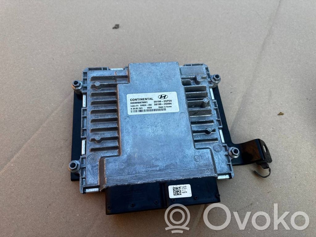 Hyundai i30 fastback Engine control unit/module 