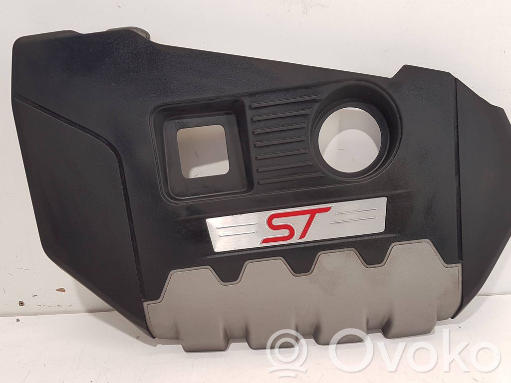 Ford Focus ST Engine cover (trim) 