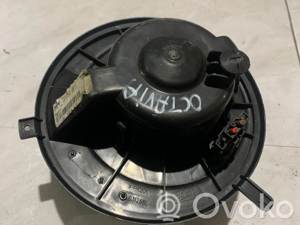 Skoda Octavia Mk2 (1Z) Mazā radiatora ventilators 