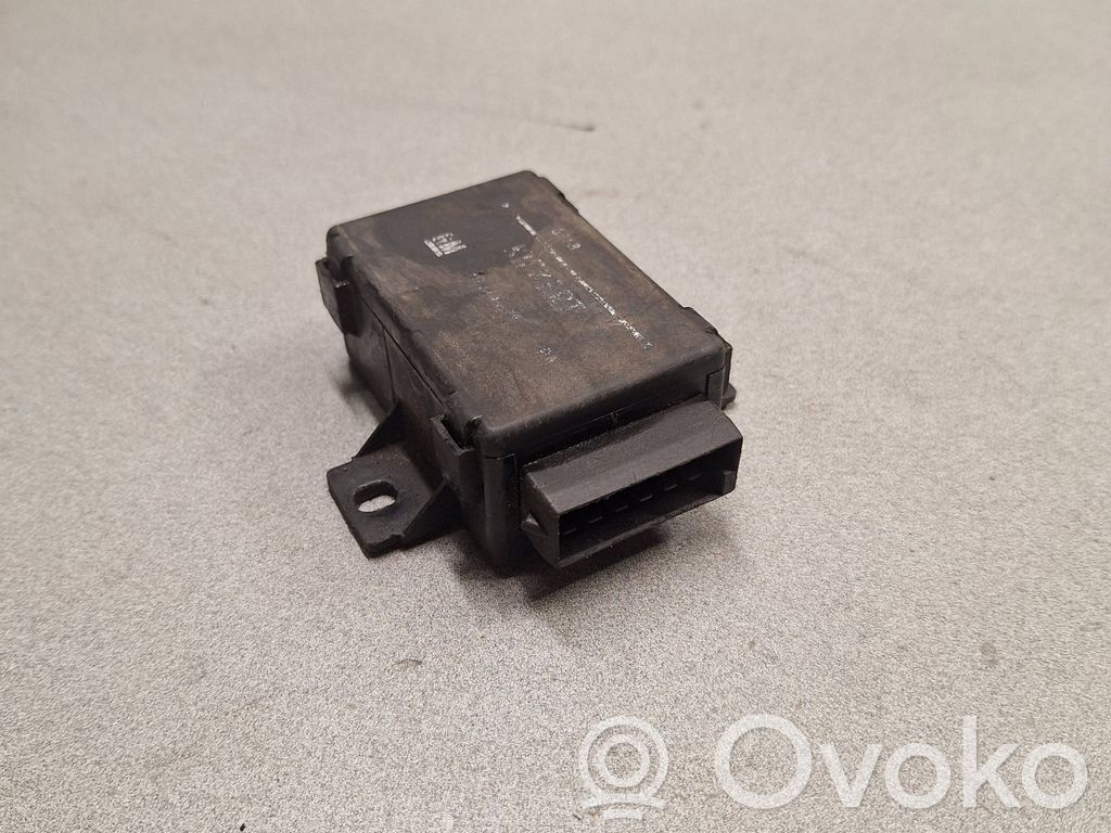Opel Vectra A Central locking relay 
