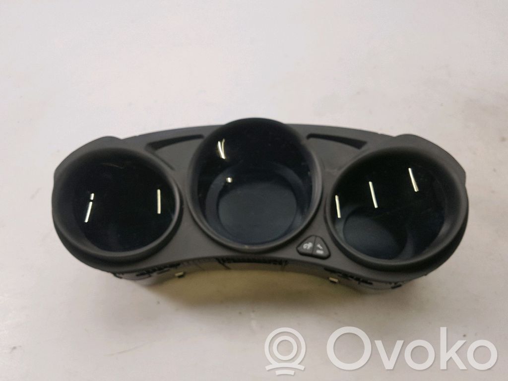 Citroen C4 II Speedometer (instrument cluster) 