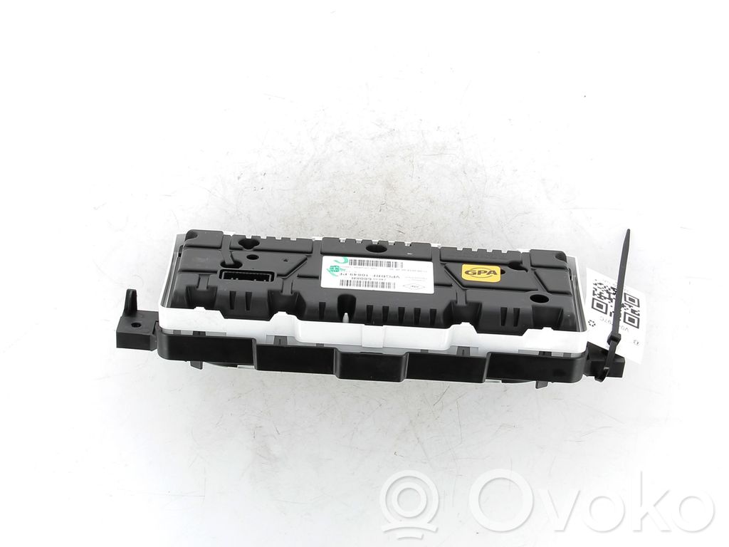 Renault Captur Speedometer (instrument cluster) 
