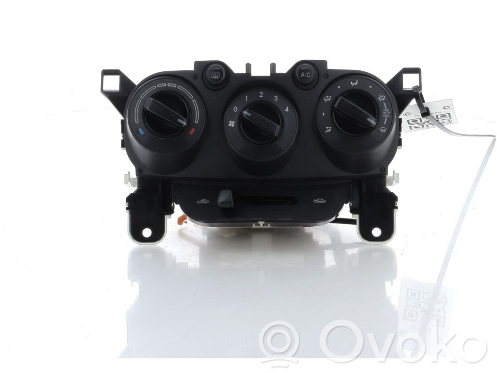 Mazda 2 Climate control unit 
