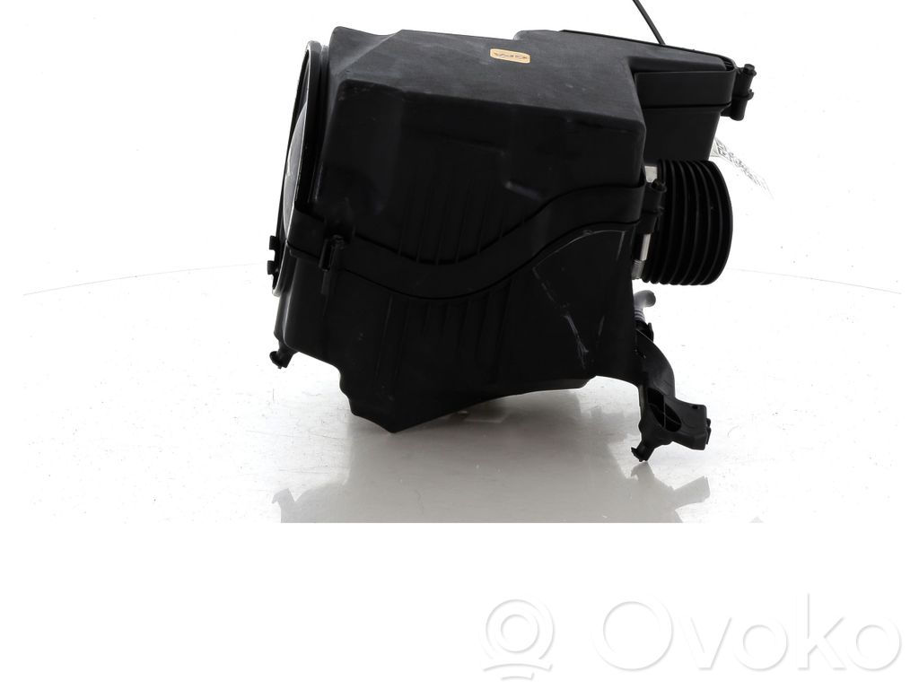 Ford Focus Air filter box 