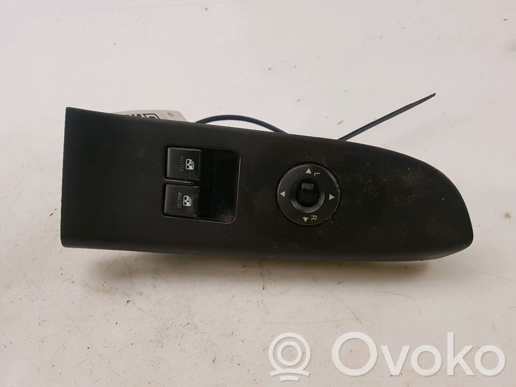 KIA Ceed Electric window control switch 