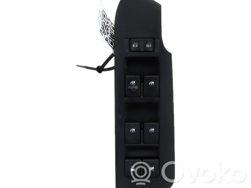 Chevrolet Captiva Electric window control switch 