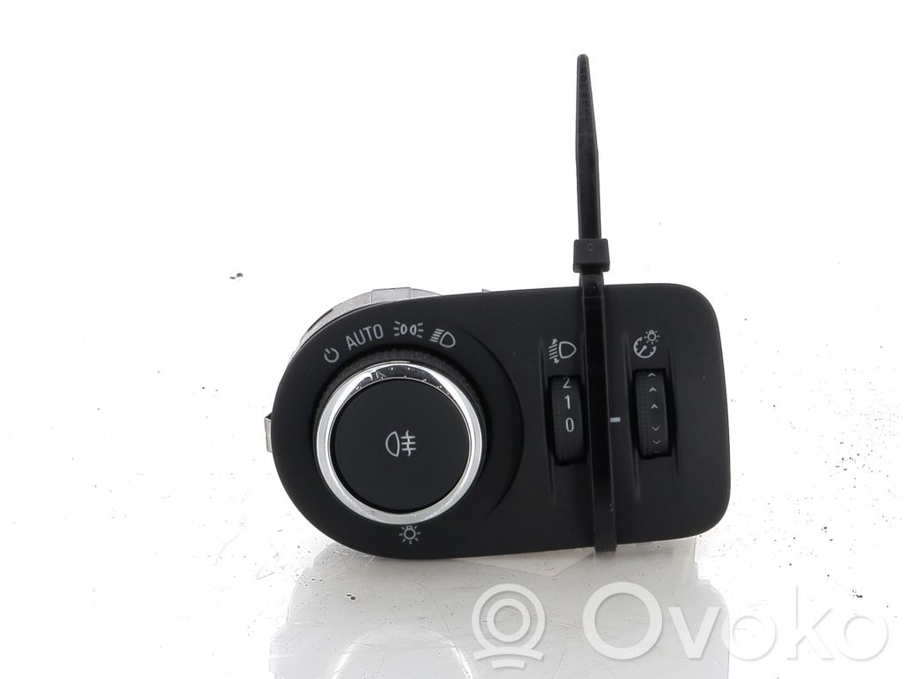 Opel Corsa E Light switch 