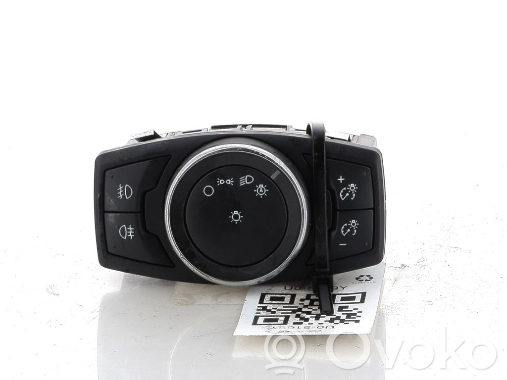 Ford Focus Light switch 