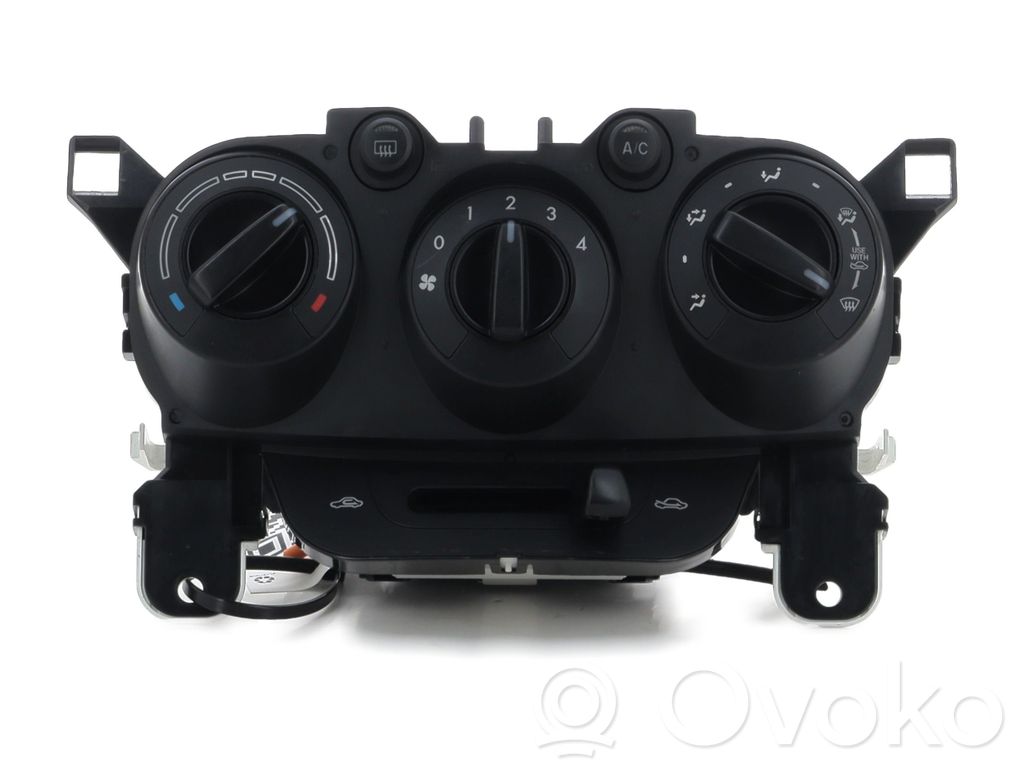 Mazda 2 Climate control unit 