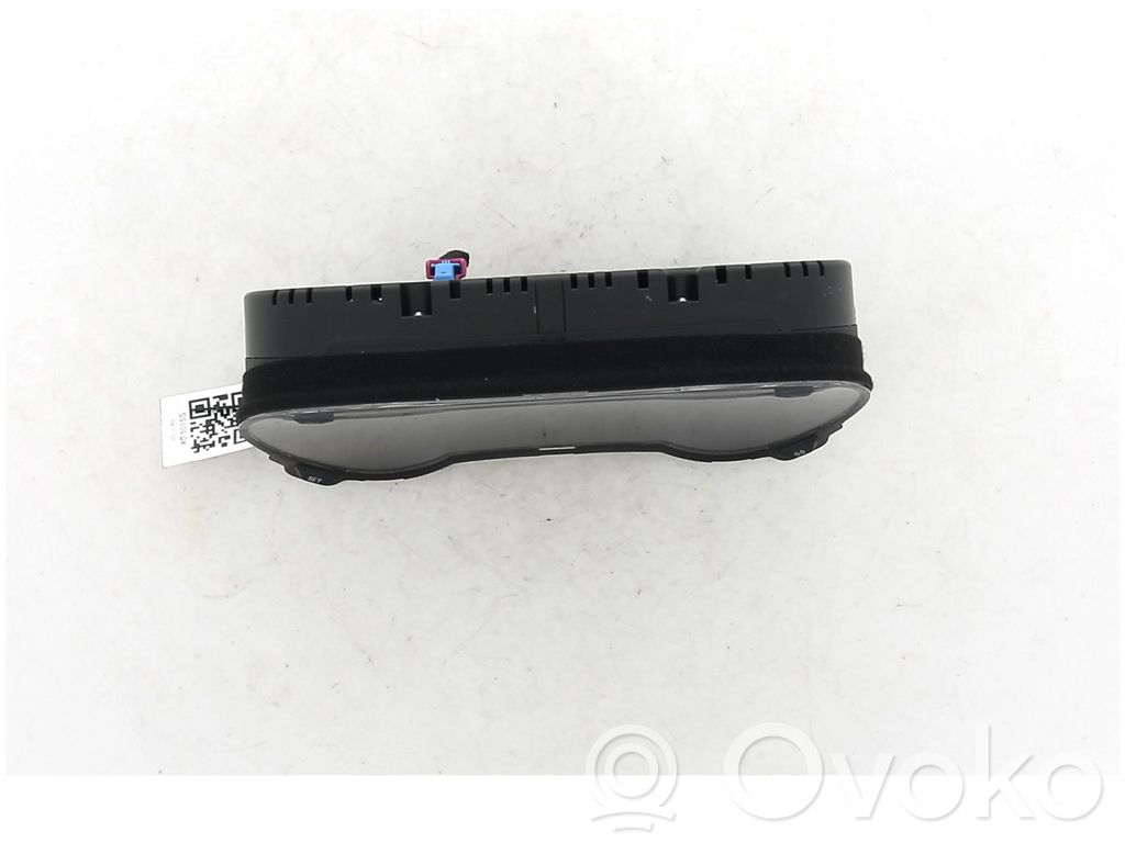 Audi A1 Speedometer (instrument cluster) 