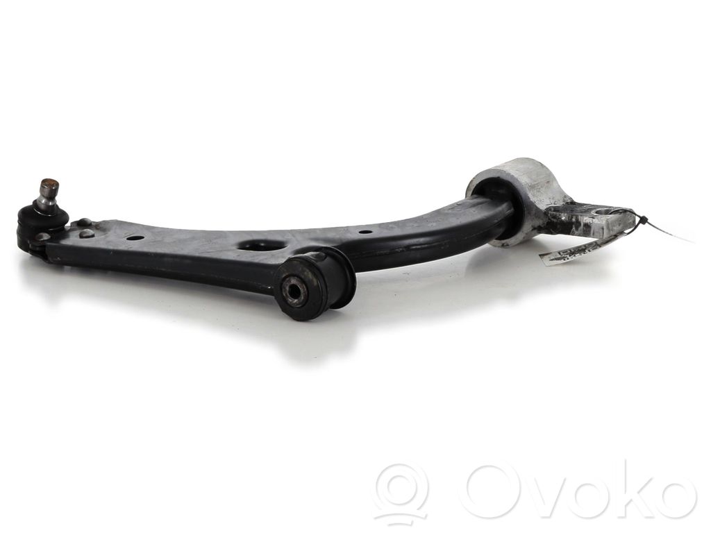 Ford Fusion Basculă inferioară față 