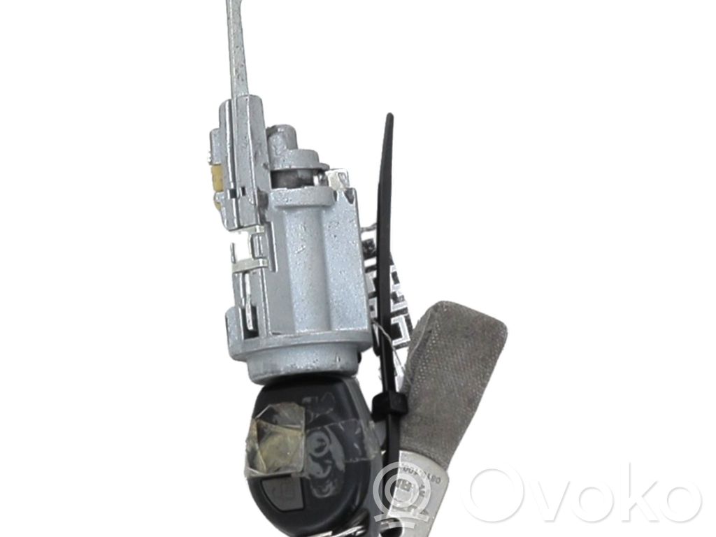 Suzuki Splash Steering wheel lock 
