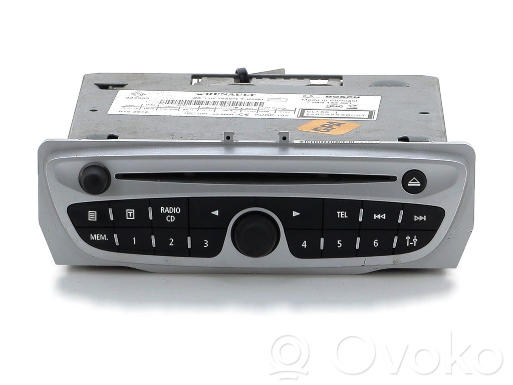 Renault Trafic I Unitate principală radio/CD/DVD/GPS 