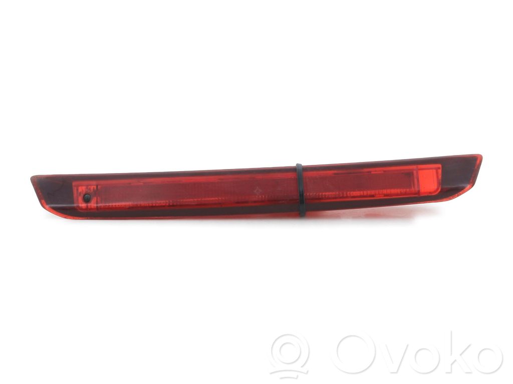 Third/center stoplight   2414651,N13789K