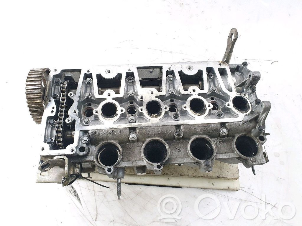 Ford C-MAX II Engine head 