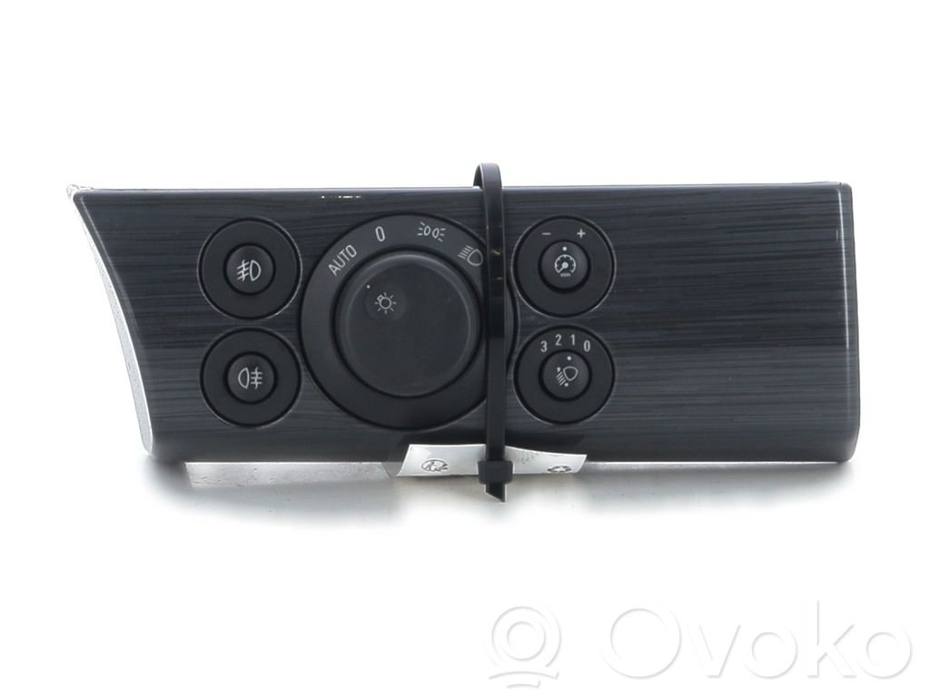 Opel Astra H Light switch 