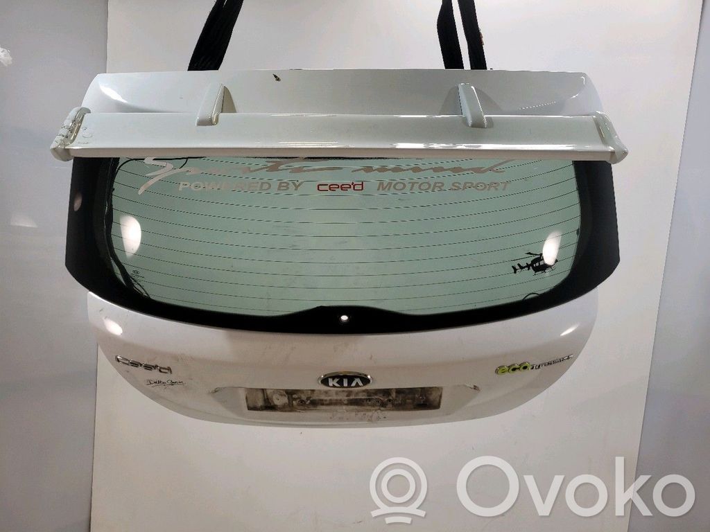KIA Ceed Aizmugurējais pārsegs (bagāžnieks) 