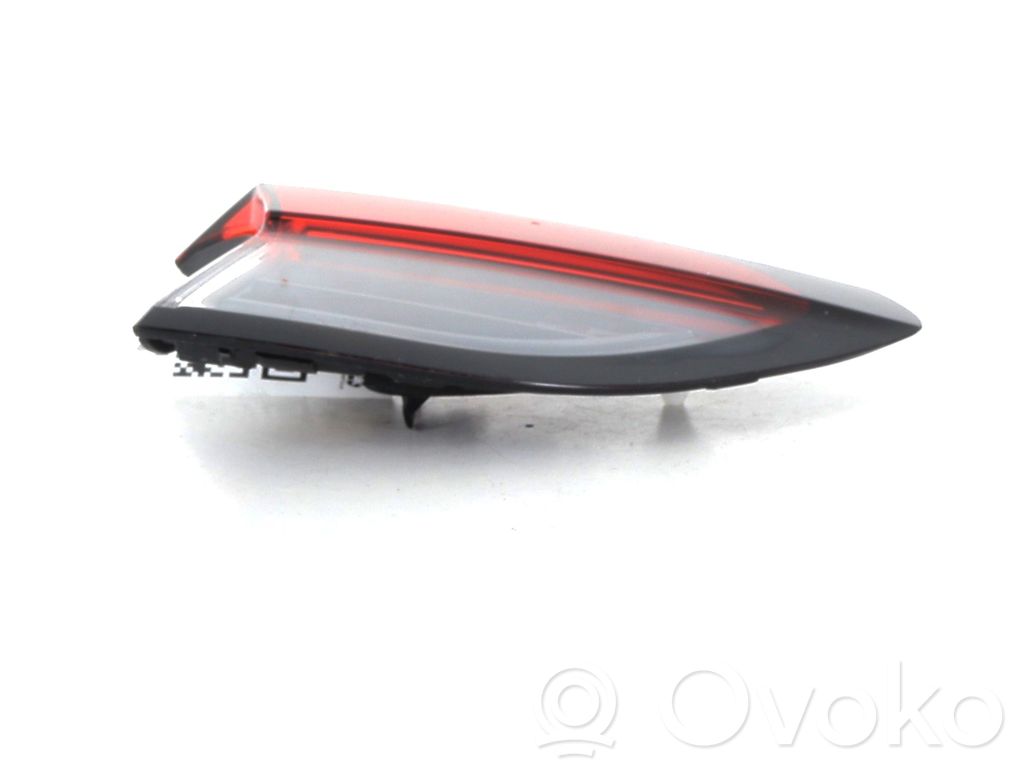 Lampy tylnej klapy bagażnika   9830097880,L10270I