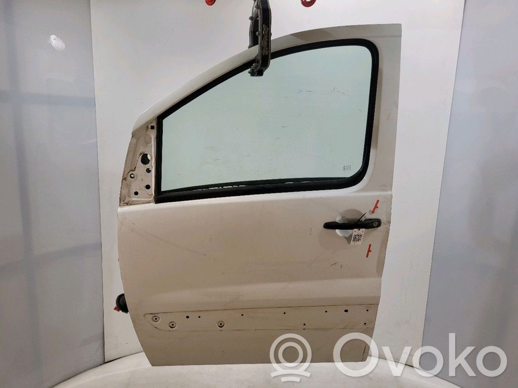 Porte avant   9002X4,U13100J