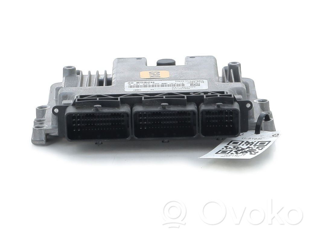 Renault Clio IV Engine control unit/module 