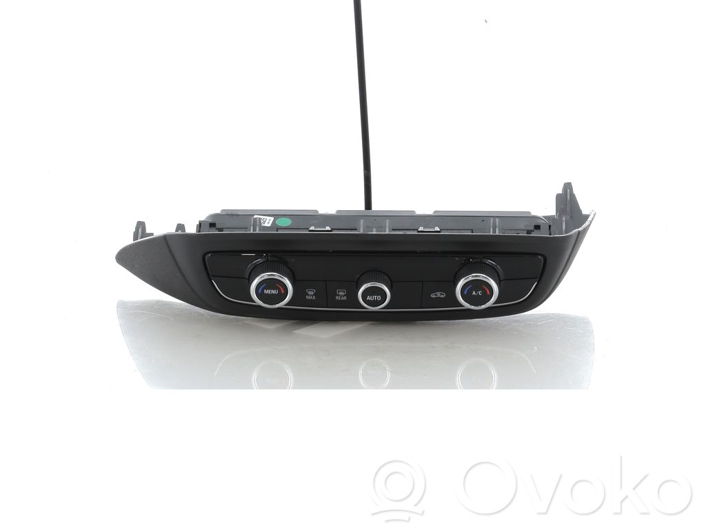 Opel Crossland X Climate control unit 