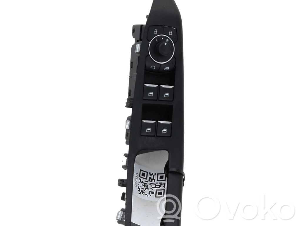 Ford Puma Electric window control switch 