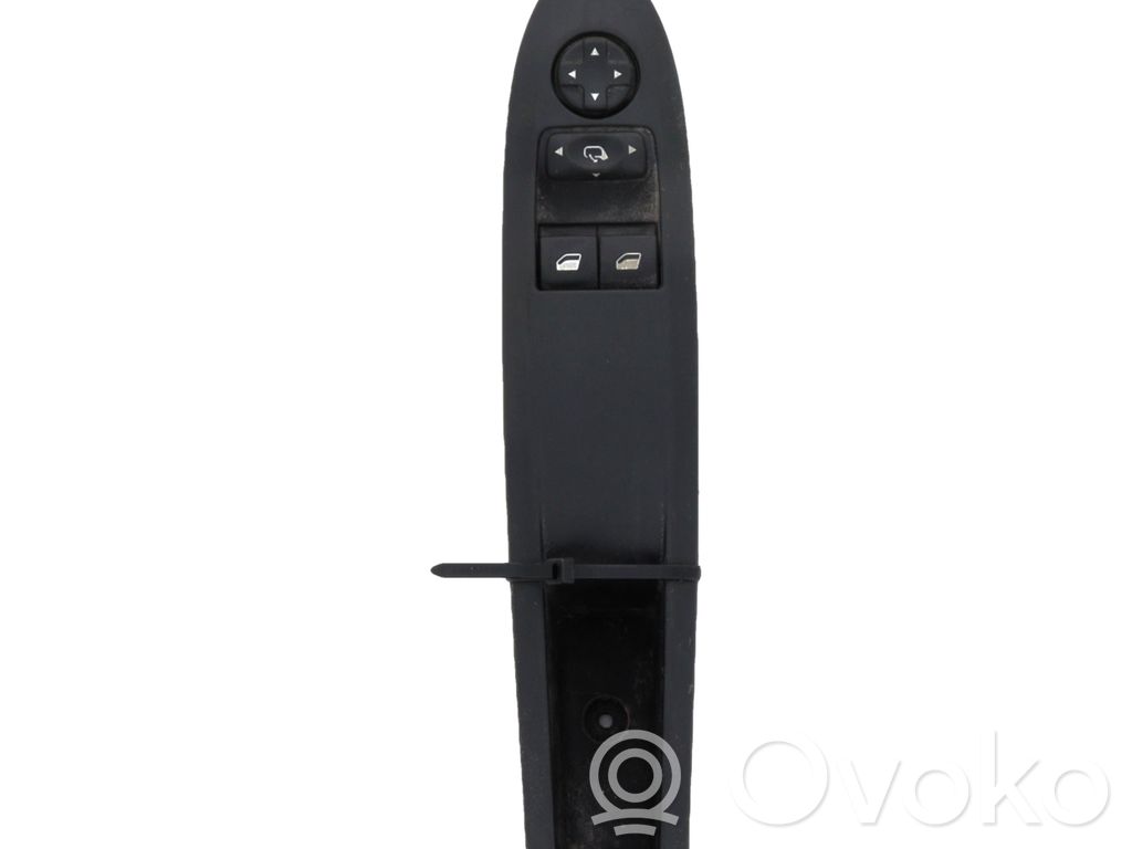 Electric window control switch   6490SR,Z15805L