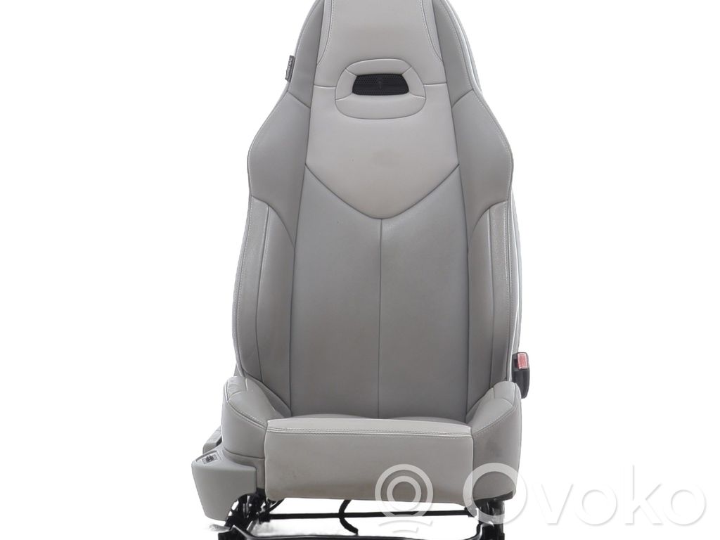Peugeot 308 Etumatkustajan istuin 
