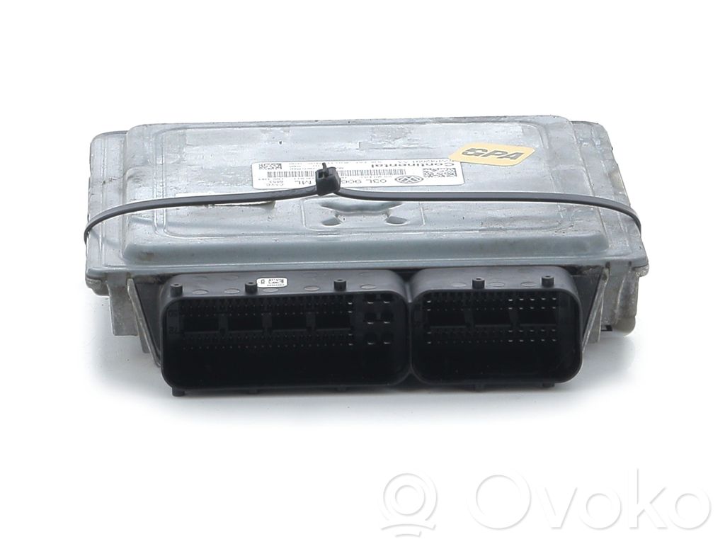 Volkswagen Golf VI Engine control unit/module 