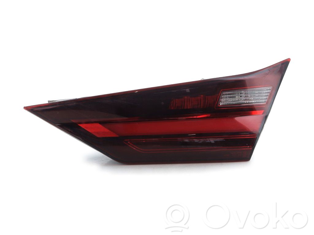 BMW 1 F40 Lampy tylnej klapy bagażnika 