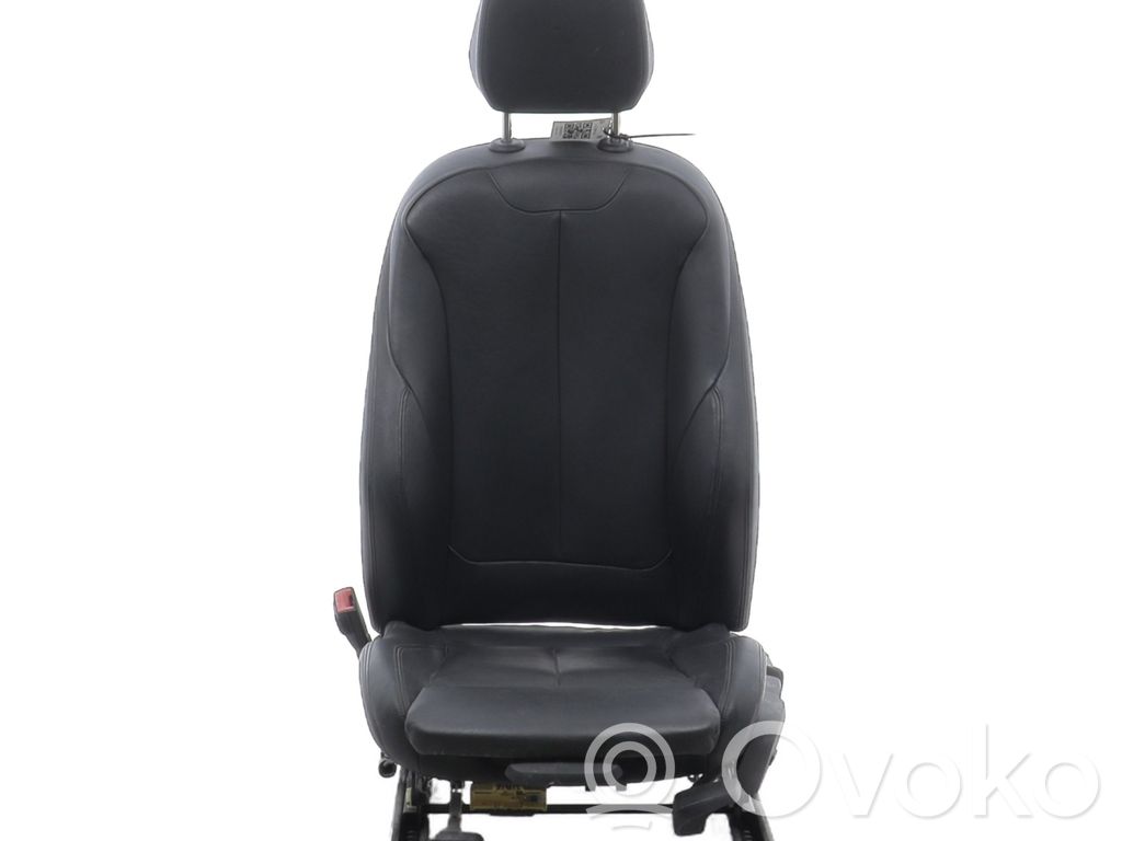 BMW 1 F20 F21 Kuljettajan istuin 