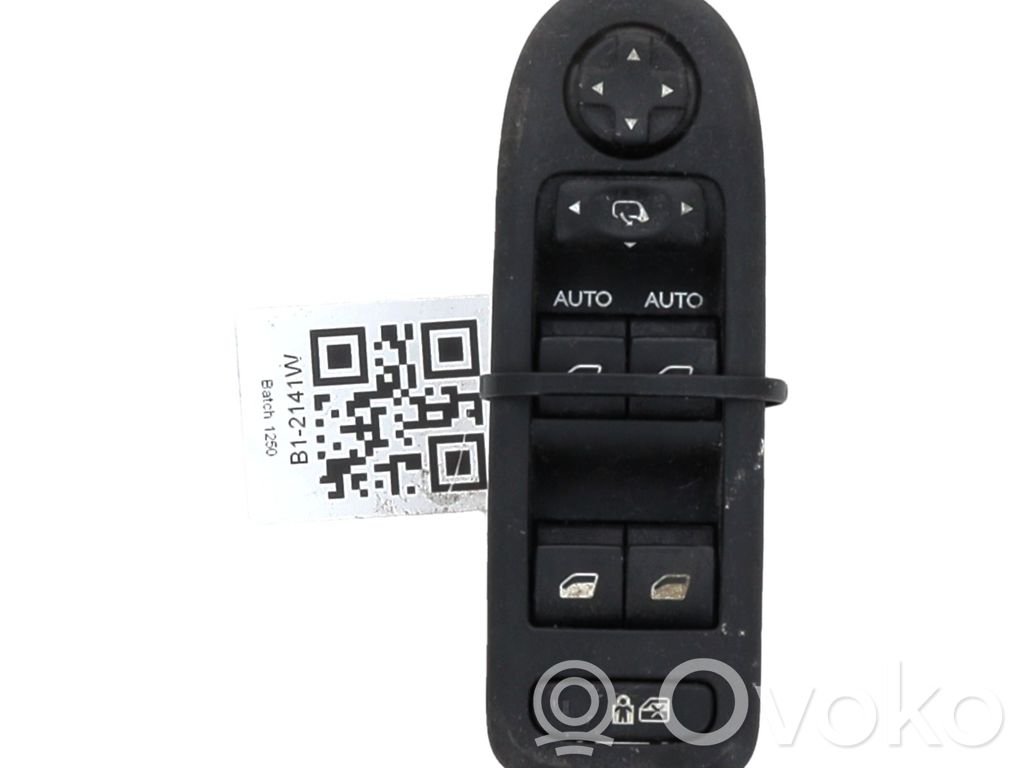 Electric window control switch   6490AZ,B12141W