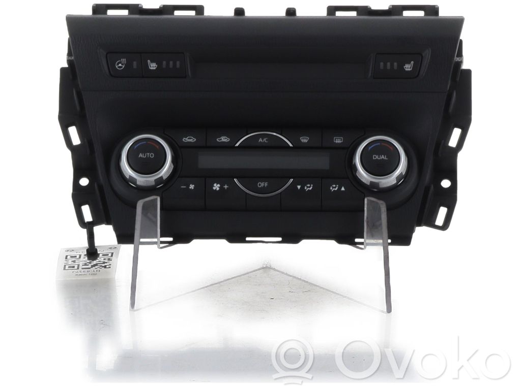 Volkswagen Touran II Climate control unit 