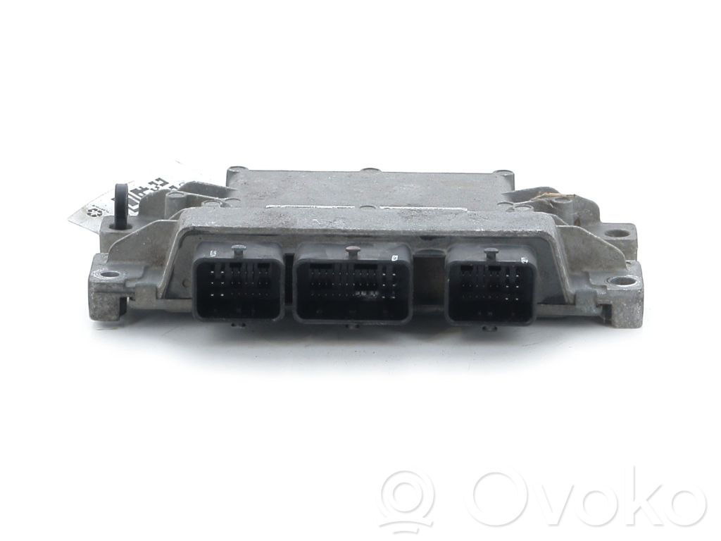 Engine control unit/module   8201117953,C08129S