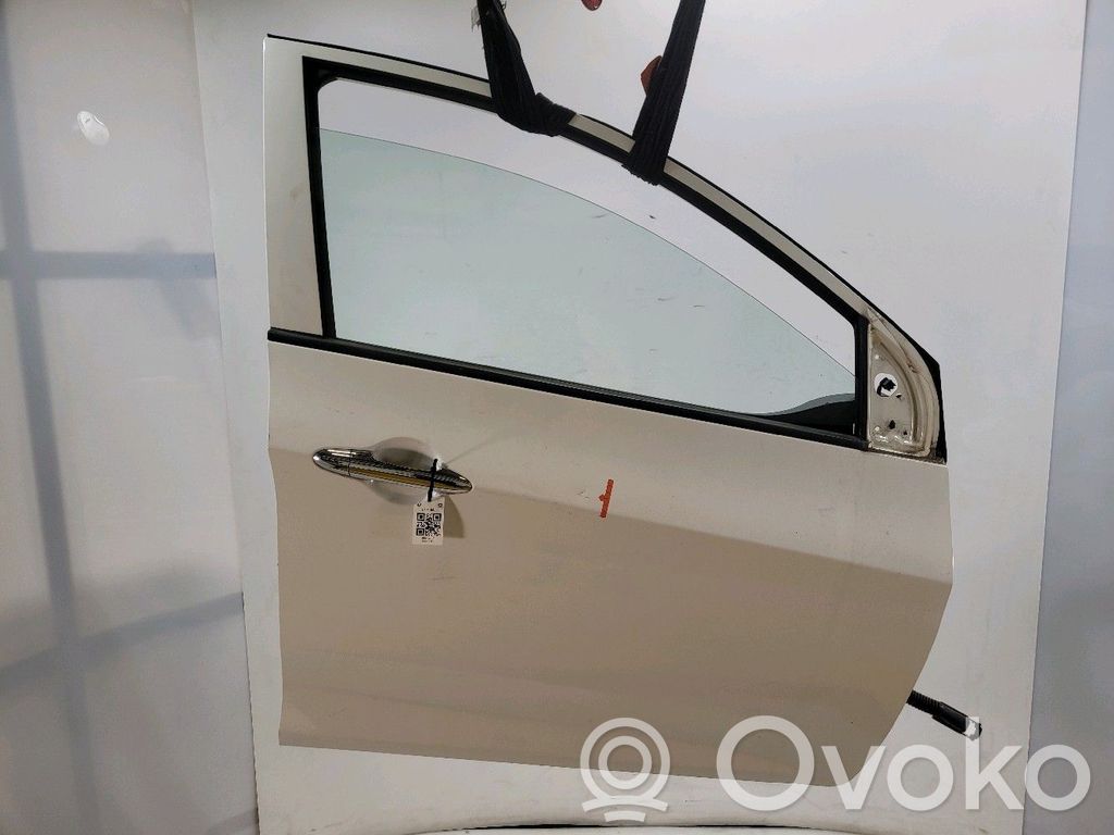 Drzwi przednie   760041Y020,L17485I