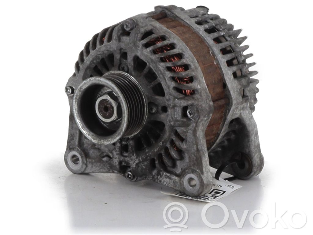 Nissan Juke I F15 Generatore/alternatore 