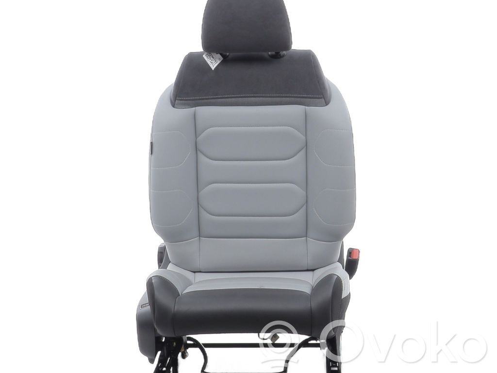 Citroen C3 Etumatkustajan istuin 